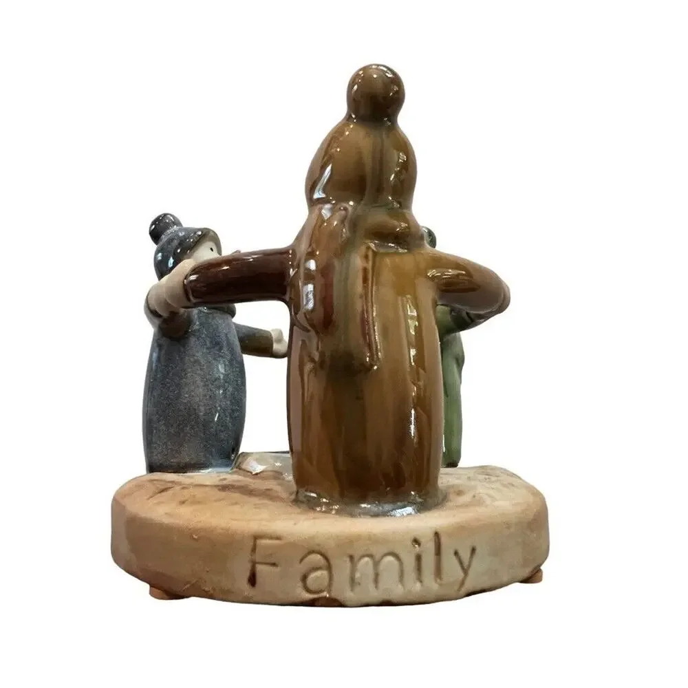 New Potters Garden Tea Light Candle Holder Circle of Snowmen Holiday Decor